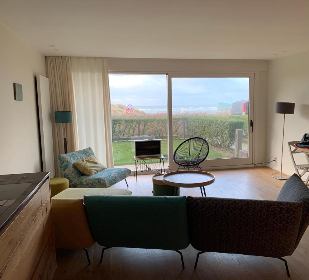 Appartement Op Het Strand, Enfin, Zo Goed Als... Koksijde Exterior foto